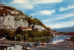 GRENOBLE       ( ISERE )   LES PONTS SUR L ' ISERE, LE FORT RABOT ET LA BASTILLE - Grenoble