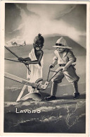 1936-bromostampa "lavoro"con Giovinetto Indigeno E Fanciullo In Tenuta Coloniale - Scènes & Paysages