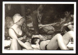 Pretty Swimsuit Woman Girl On Beach Hairy Armpit Old Photo 9x6 Cm #39954 - Anonyme Personen