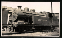 Fotografie Britische Eisenbahn, Dampflok Southern Railways, Lokomotive Nr. 2407  - Trains