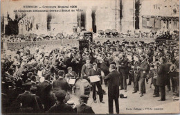 SELECTION -  VERNON  -  Concours Musical 1906 . Le Concours D'honneur Devant L'hôtel De Ville - Vernon