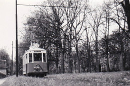 Photo  - DIJON -  1959  - Tramway Electrique Motrice De Dietrich Dans Les Allées Du Parc Se Dirigeant Vers La Gare  - Non Classés
