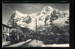 AK Wengernalp, Bahnhof, Bergbahn Vor Der Kulissse Von Mönch U. Jungfrau  - Autres & Non Classés