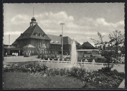 AK Herne /Westf., Bahnhof Mit Fontäne  - Herne