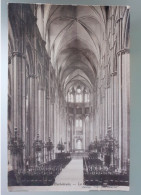 18 Bourges Cathedrale La Grande Nef - Bourges