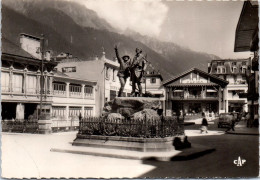 74 CHAMONIX  Carte Postale Ancienne [REF/46087] - Autres & Non Classés