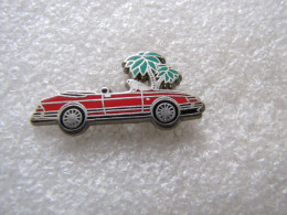 PIN'S    SAAB  900   TURBO  CABRIOLET   Zamak  ROUGE - Altri & Non Classificati