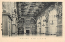 Postcard France Fontainebleau Palace - Fontainebleau