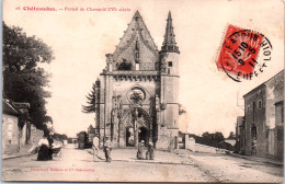 28 CHATEAUDUN - Portail Du Champde [REF/S005573] - Autres & Non Classés