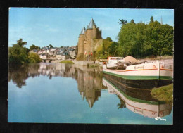 Josselin, Le Chateau , Péniche Surcouf - Josselin