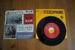 LEON POPS ORCHESTRA THE ALAMO / WAGON TRAIN RARE SP JAPONAIS 1960 - Soundtracks, Film Music