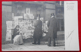 CPA 1904 La  Marchande De Journaux. Montagne De La Cour, Bruxelles - Ambulanti