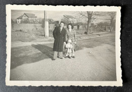 Photo  Ancienne Snapshot Savigny Sur Orge  1949 6 X 9 Cm - Orte