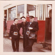 Photo Originale - 21 - DIJON-controleurs -  Denier Jour Avant Fermeture De La Ligne Tramway 5 - Le 5 Novembre 1960 -  - Lieux