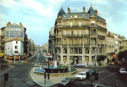 *CPM - 34 -  BEZIERS - Place De La République Boulevard G. Clemenceau - Beziers