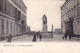 BRUXELLES - La Statue Belliard - Monumenten, Gebouwen