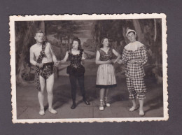 Photo Originale Althusser Bar Le Duc Theatre Bleus De Bar ? Spectacle Personnages Costumés Homme Slip Leopard - Unclassified