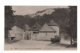 CPA - 38 - Route De La Grande Chartreuse - La Distillerie De Fourvoirie - Animée (attelage) - Non Circulée - Autres & Non Classés