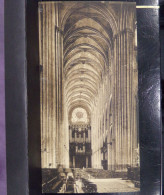 35 . CARTE PANORAMIQUE . ROUEN . LA CATHEDRALE . LA GRANDE NEF PRISE DU CHOEUR . GRAND FORMAT . 28 X 15 . - Rouen