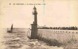76 - Le Tréport - Le Phare Et La Jetée - Animée - CPA - Oblitération Ronde De 1935 - Voir Scans Recto-Verso - Le Treport