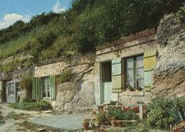 EN TOURAINE-maisons Troglodytes - Autres & Non Classés