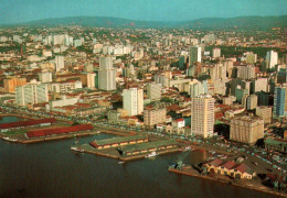 CPM - PORTO ALEGRE - Vue Aérienne (Buildings) Et Le Port ... Edition Mercator - Porto Alegre