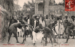 PARIS 16è-Porte Maillot-Village Sénégalais-les Lutteurs - Paris (07)