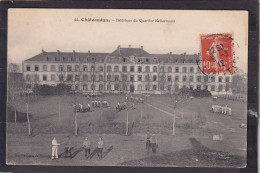 28. CHATEAUDUN . CASERNES . Intérieur Du Quartier Kellermann . Animée - Chateaudun