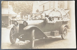 Carte Photo Ancienne Voiture Mariages ? Tacot Fête Fleurs Vichy - Auto's