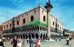 R616857 Venezia. Ducal Palace. Ardo. Kodak Ektachrome. P. Marzari - World