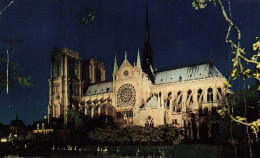 FRANCE - Paris - Notre Dame Illuminée - Carte Postale - Notre Dame Von Paris