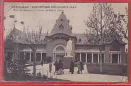 Carte Postale 13. Marseille  Exposition Coloniale 1922 Palais De Madagascar  Très Beau Plan - Exposiciones Coloniales 1906 - 1922