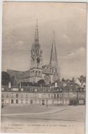 CHARTRES  LA CATHEDRALE VUE DE LA PLACE CHATELET - Chartres