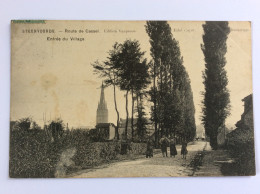 STEENWOORDE (59) :Route De Cassel, Entrée Du Village - Edit. Vanpeene - 1907 - Quelques Taches - Steenvoorde