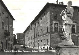 71941966 Urbino Piazza Duco Federico Palazzo Ducale Monumento Statue Urbino - Altri & Non Classificati