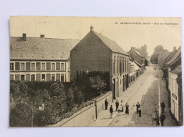STEENWOORDE (59) : Rue De Poperinghe - Roos, édit. - 1906 - Belle Animation - Steenvoorde