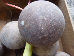 Ancien Jeu De Boules Bretonnes, 8 Boules En Bois De "Gaïac" - Art Populaire