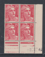 France N° 813 XX  Marianne Gandon 15 F. Rouge En Bloc De 4 Coin Daté Du 9 . 2 . 46 , 3 Points Blancs Sans Cha., TB - 1940-1949