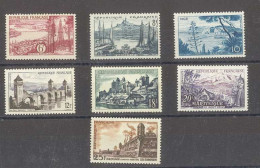 Yvert  1036 à 1042 - Série Touristique - Série De 7 Timbres Neufs Sans Traces De Charnières - - Unused Stamps