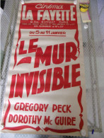 Affiche Cinema Lafayette " LE MUR INVISIBLE " Avec Gregory Peck Et Dorothymc Guire   Format : 80.5 X 120 Cm - Plakate