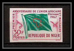 92140 Niger N°117 Union Africaine Et Malgache (drapeau - Flag) Non Dentelé Imperf ** MNH - Emissioni Congiunte