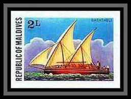 91861ab Maldives N° 700 Bathteli BATEAU (ship Boat Voile Sailing) Non Dentelé ** MNH (Imperforate) - Malediven (1965-...)