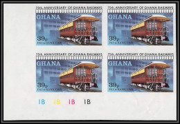 91860a Ghana N° 639 Pay & Bank Car Train Locomotive Engine 1978 Non Dentelé Imperf ** MNH Bloc 4 - Ghana (1957-...)