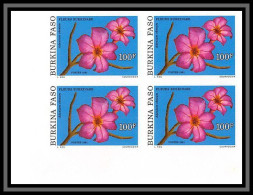 92762a Burkina Faso N°841 Adenium Obesum Rose Du Desert 1991 Non Dentelé ** MNH Imperf Bloc 4 Fleurs Flower - Roses