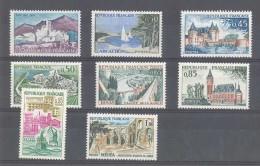 Yvert  1311 à 1318 - Série Touristique - Série De 8 Timbres Neufs Sans Traces De Charnières - Unused Stamps