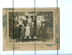 PHOTOGRAPHIE .RHONE. BOIS D'OINGT . Photo De Classe , école Filles, Année 1923 - Orte