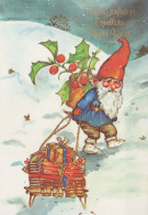 PAPÁ NOEL Feliz Año Navidad GNOMO Vintage Tarjeta Postal CPSM #PAU432.A - Santa Claus
