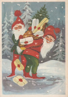 WEIHNACHTSMANN SANTA CLAUS Neujahr Weihnachten GNOME Vintage Ansichtskarte Postkarte CPSM #PBL752.A - Santa Claus