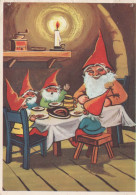 SANTA CLAUS Happy New Year Christmas GNOME Vintage Postcard CPSM #PBL718.A - Santa Claus