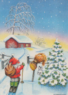 WEIHNACHTSMANN SANTA CLAUS Neujahr Weihnachten GNOME Vintage Ansichtskarte Postkarte CPSM #PBL607.A - Santa Claus